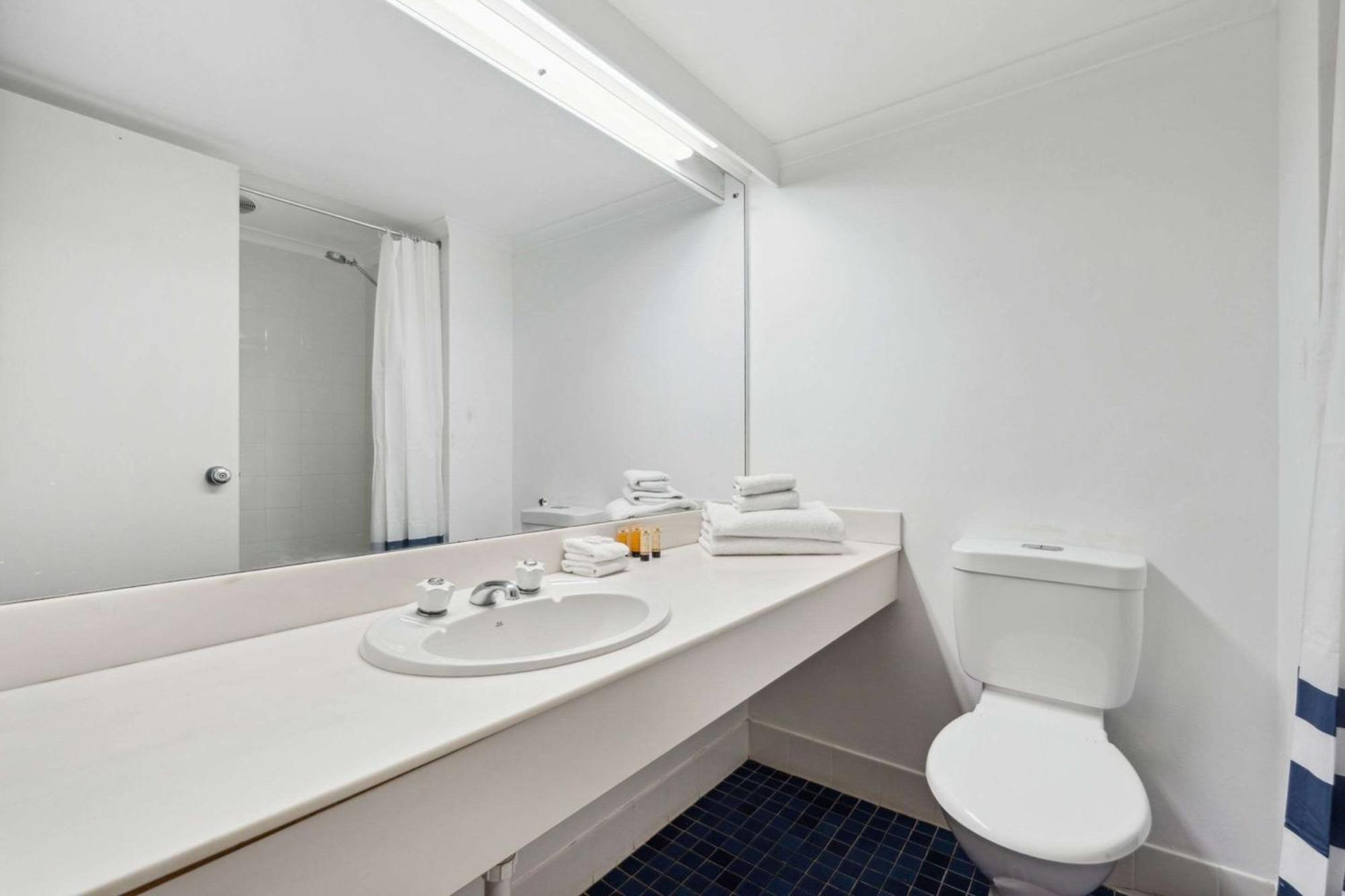 Econo Lodge Dockside Glenelg アデレード エクステリア 写真